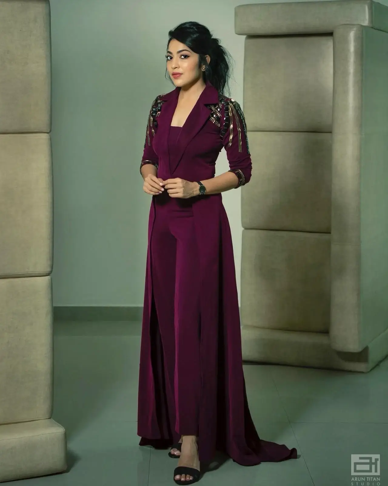 South Indian TV Actress Ramya Subramanian in Violet Dress